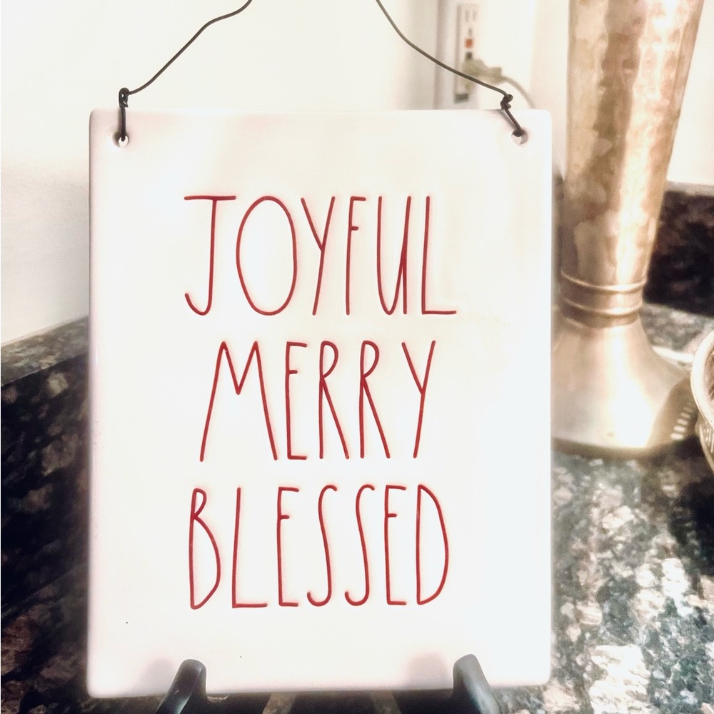 Rae Dunn White and Red Joyful Sign Merry Merry!🎅🏻🎅🏻🎅🏻